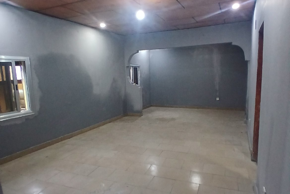 Appartement 2 chambres avec forage à louer à Nongo Kiroty