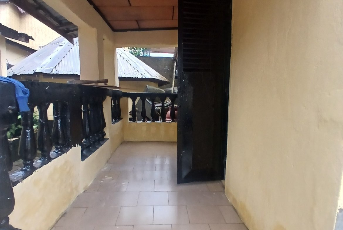Appartement 2 chambres avec forage à louer à Nongo Kiroty