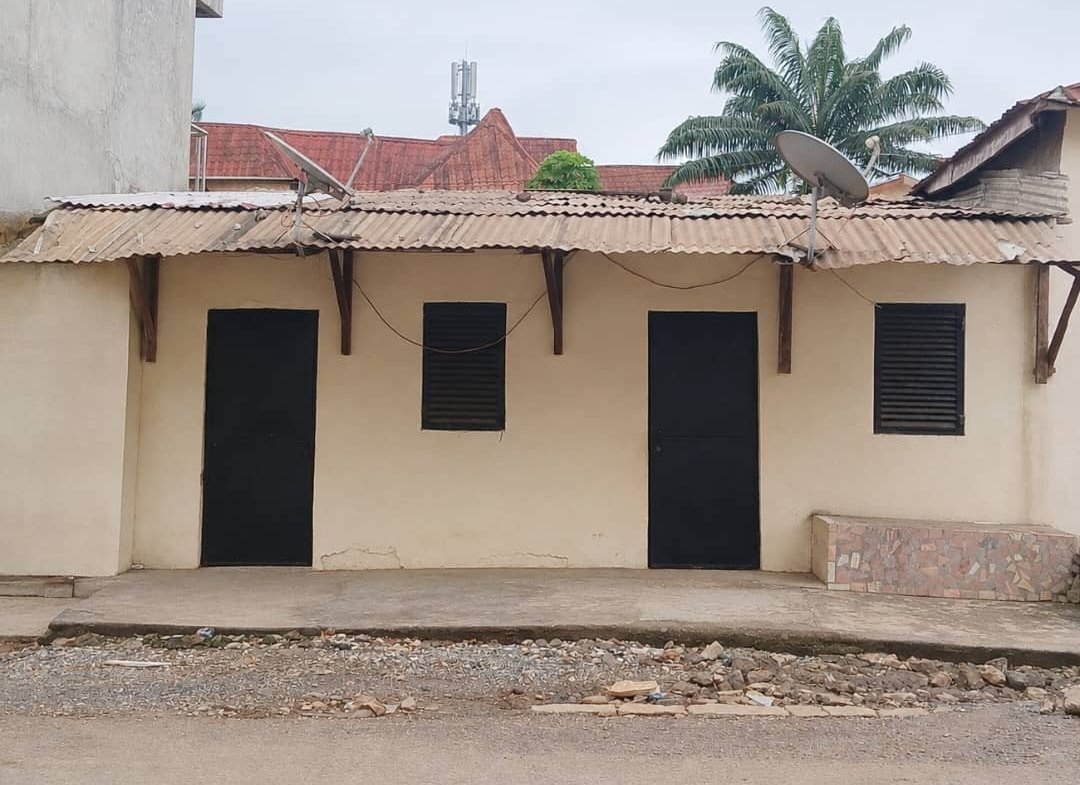 Terrain de 80 m² en bail à Nongo Kiroty