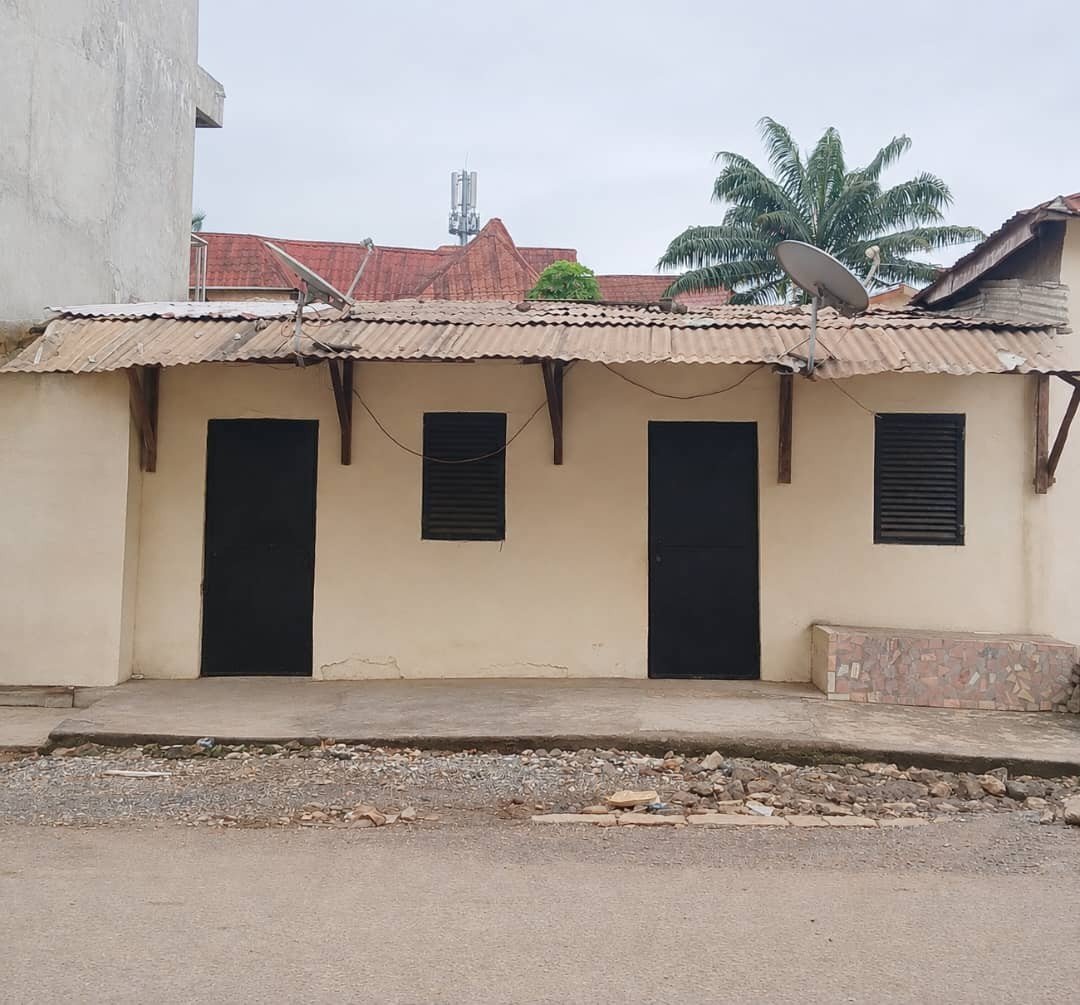 scaled_1001585444 Terrain de 80 m² en bail à Nongo Kiroty